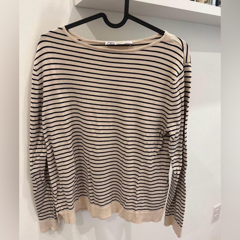 Zara long sleeve tee striped